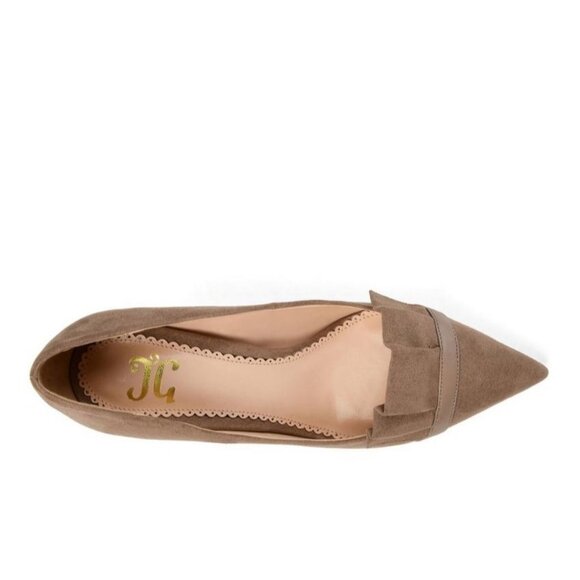 Journee Collection Women's Marek Ruffle Detail Dress Pumps - Picture 6 of 7